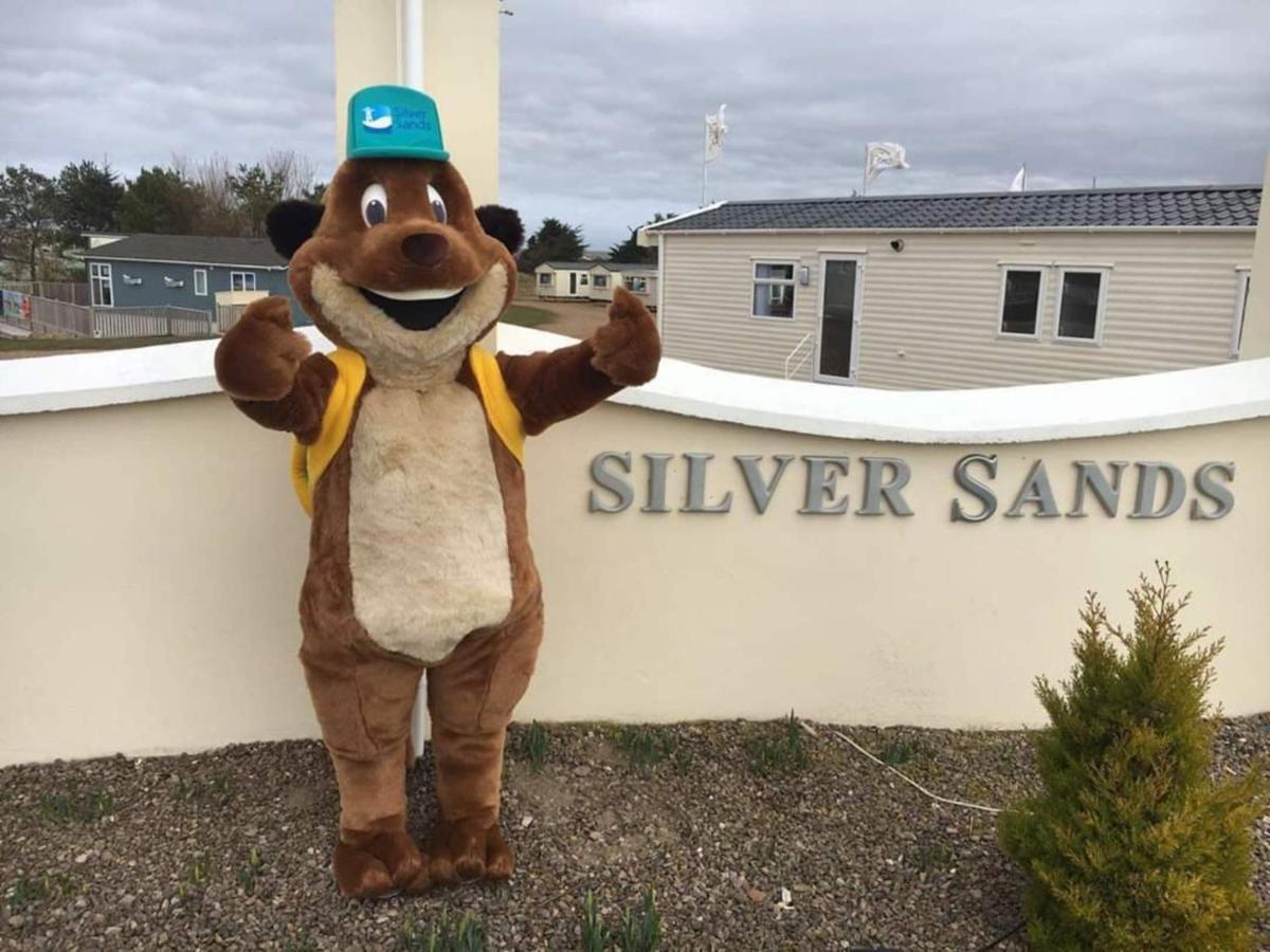 Taid's Retreat Silversands Cove Chalet *